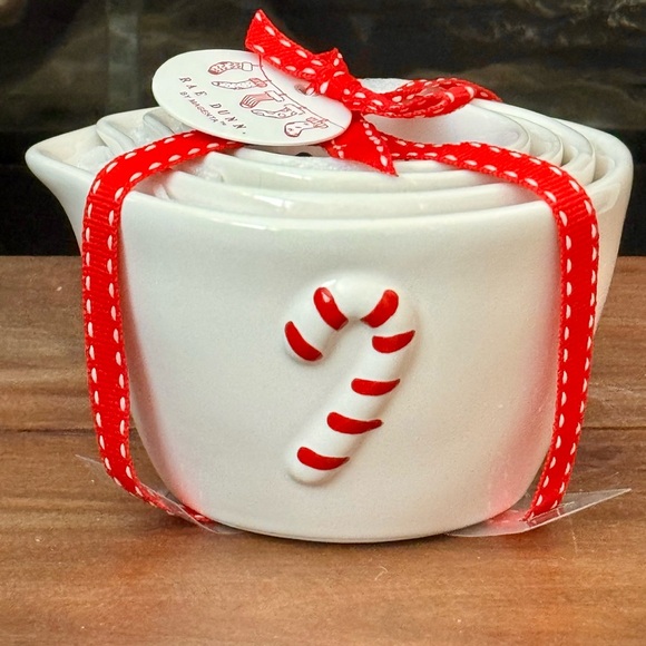 Rae Dunn Candy Canes Christmas Measuring Cup Set - Picture 2 of 10